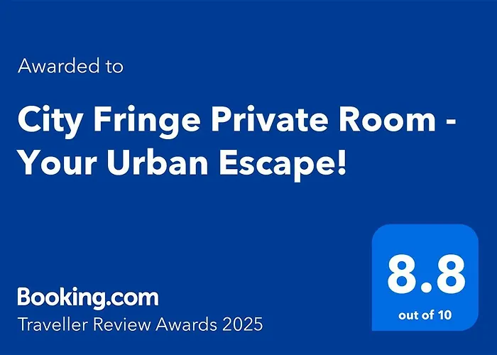 City Fringe Private Room - Your Urban Escape!